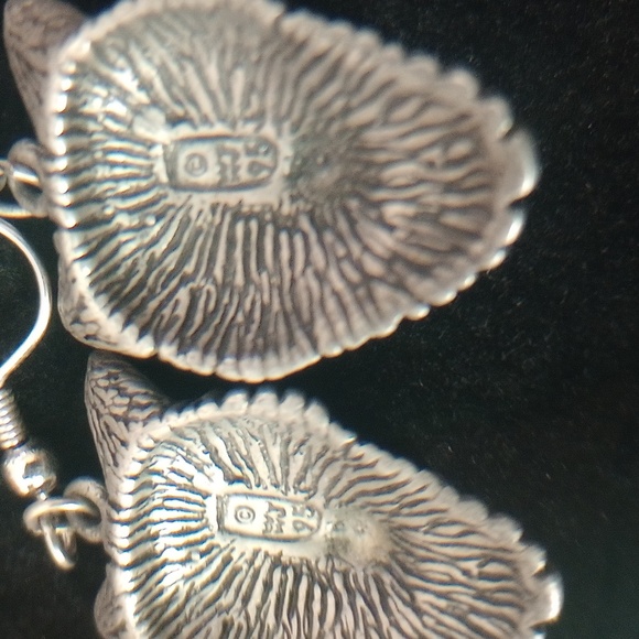 Sterling Silver 3D Wolf Head Dangle Earrings - Picture 5 of 16